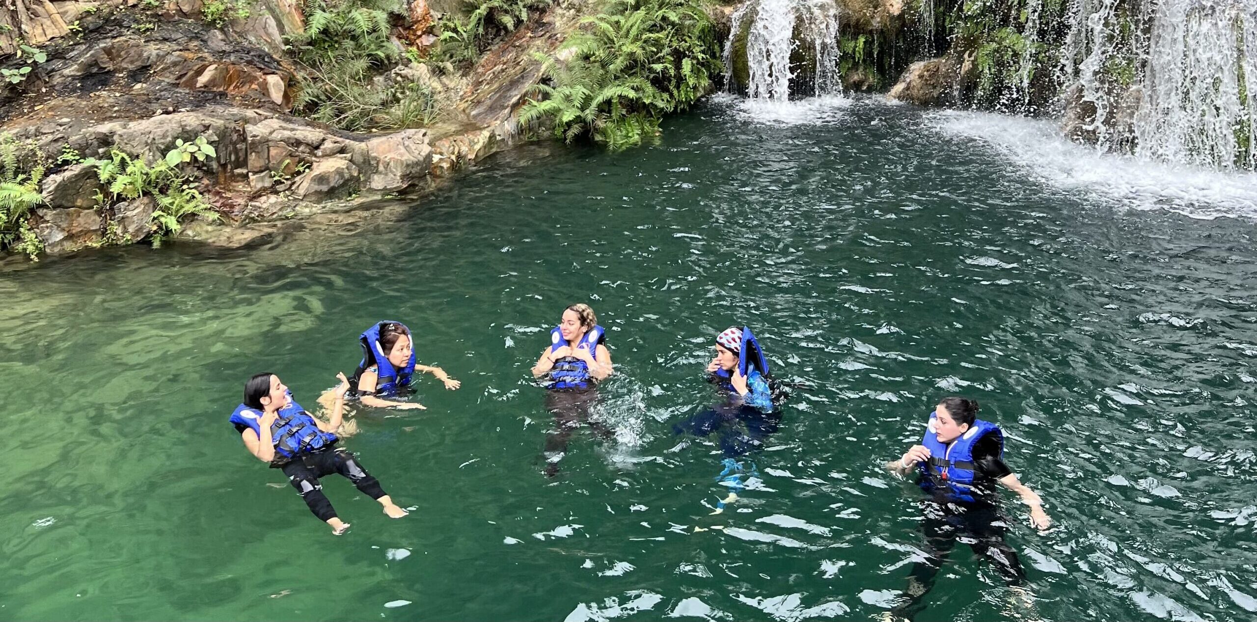 Hiking Ain Ghaidh Waterfall